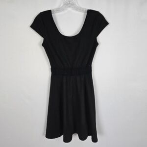 Xhilaration Dress Women's Small Sleeveless Lace Accent Pullover Midi Solid Black